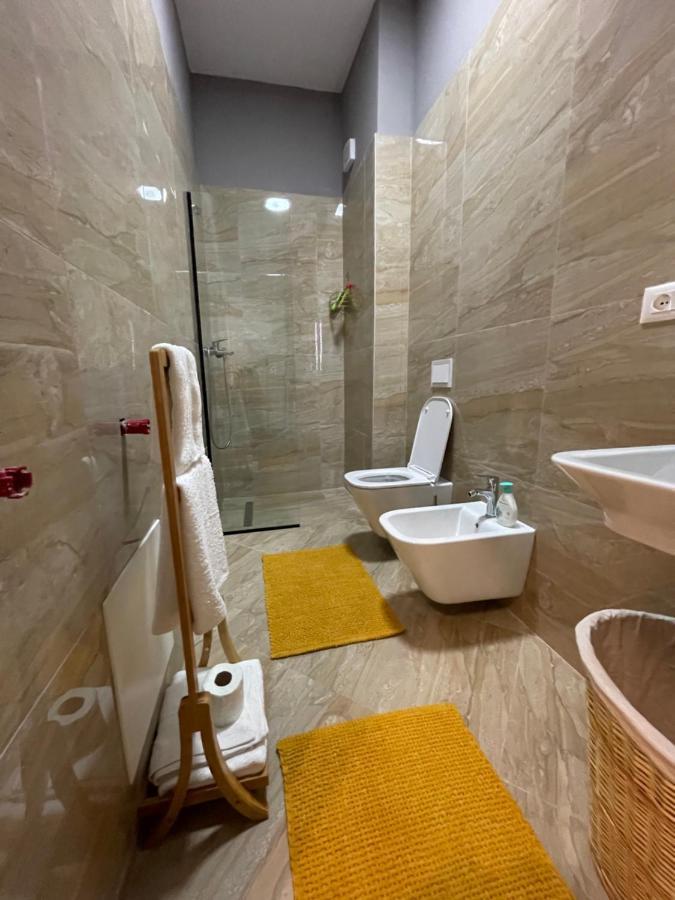 Homerent 21 Square Apartment *