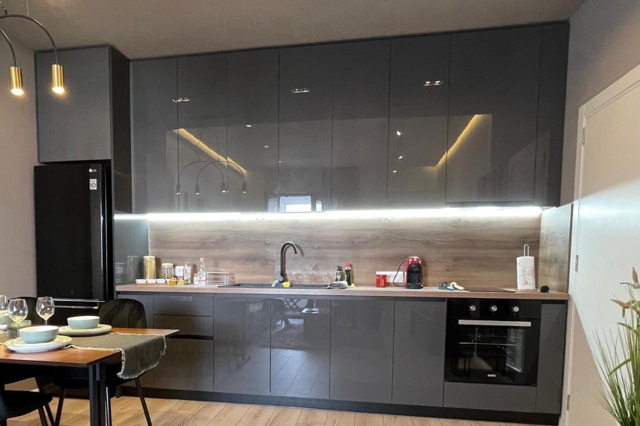 Apartment Homerent 21 Square Tirana