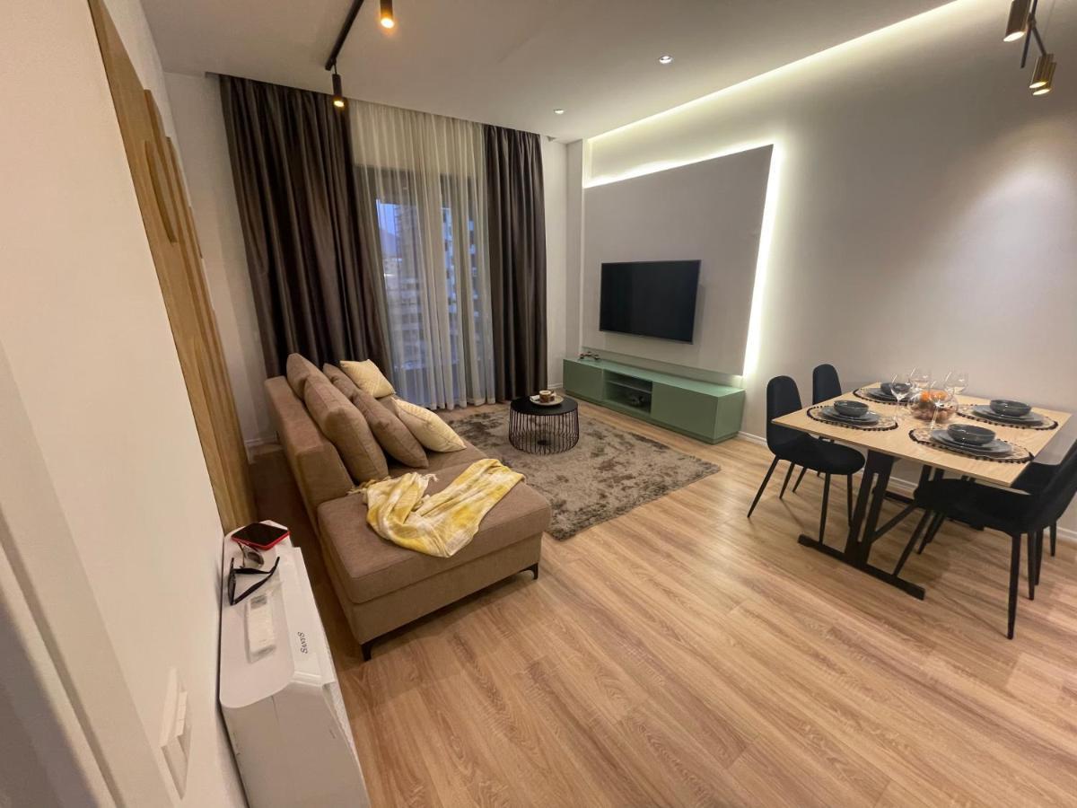 Homerent 21 Square Tirana