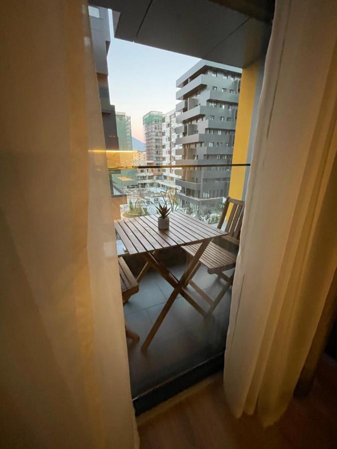 Homerent 21 Square