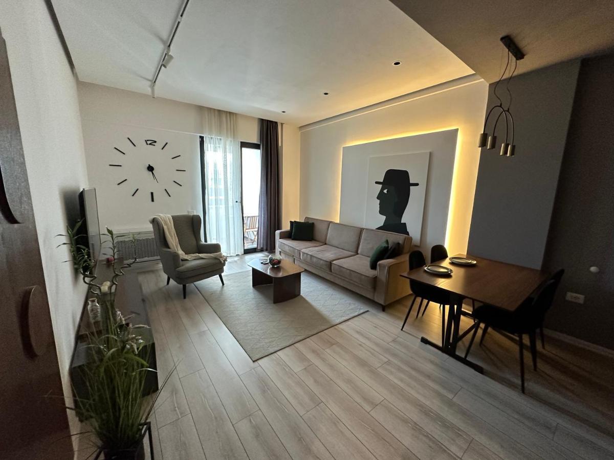 Homerent 21 Square Apartment *